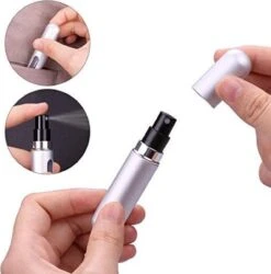 MaxedMore Navulbare Parfumverstuiver 5ml Rood/Licht Roze/ Oranje/Groen/ Blauw/ Grijs - 65 Keer Spraybare Parfum Verstuiver - Hervulbaar Tasverstuiver Voor Parfum - Meeneem Mini Geur Flesje Voor Op Reis - Lipstick Formaat Navulbaar Parfumflesje -Cosmetica Aanbiedingen 1187x1200 1