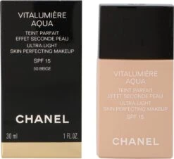 Chanel Vitalumiere Aqua Foundation - 30 Beige - SPF15 - 30 Ml -Cosmetica Aanbiedingen 1200x1099