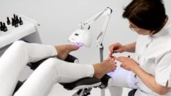 SUNfeet UV Lamp Op Statief - Lamp Voor Gelnagels 80W - LED Lamp Nagels - Gellak Lamp - Nageldroger - Wit -Cosmetica Aanbiedingen 1200x674 1