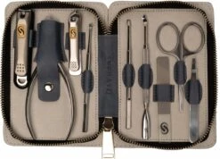 Skeraxo 8-delige Luxe Verschillende Tools - Professioneel Manicure Set & Pedicureset Met Nagelvijl & Nageltang – Behandeling Nagels En Huid -Cosmetica Aanbiedingen 1200x866