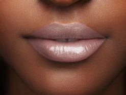 L'Oréal Paris Color Riche Shine Lippenstift - 658 Topless -Cosmetica Aanbiedingen 1200x900