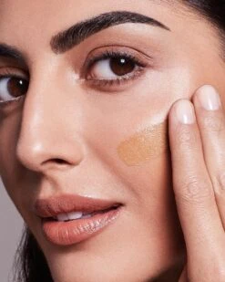 Max Factor Radiant Lift FD - 65 Rose Beige -Cosmetica Aanbiedingen 960x1200 2